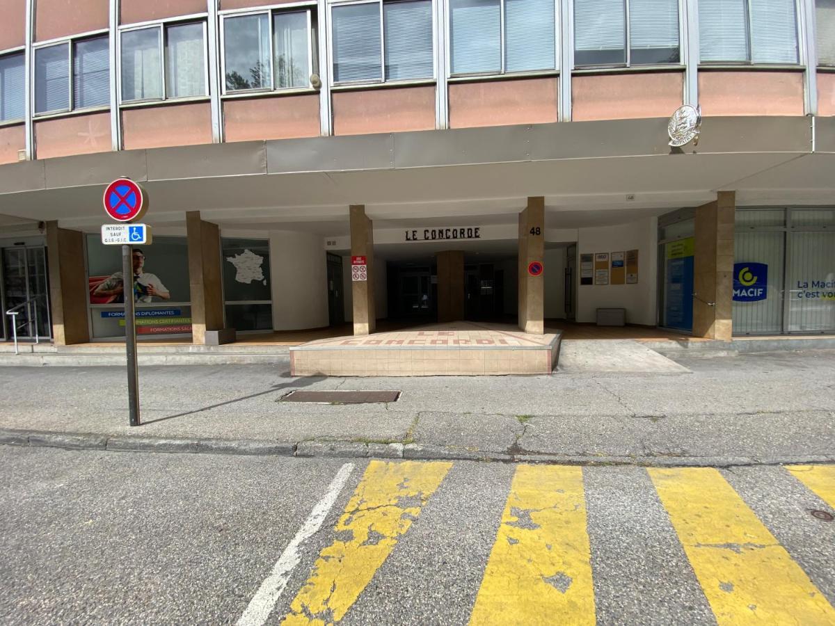 Ferienwohnung Decouvrez Le Charme Au Coeur De Gap Exterior foto