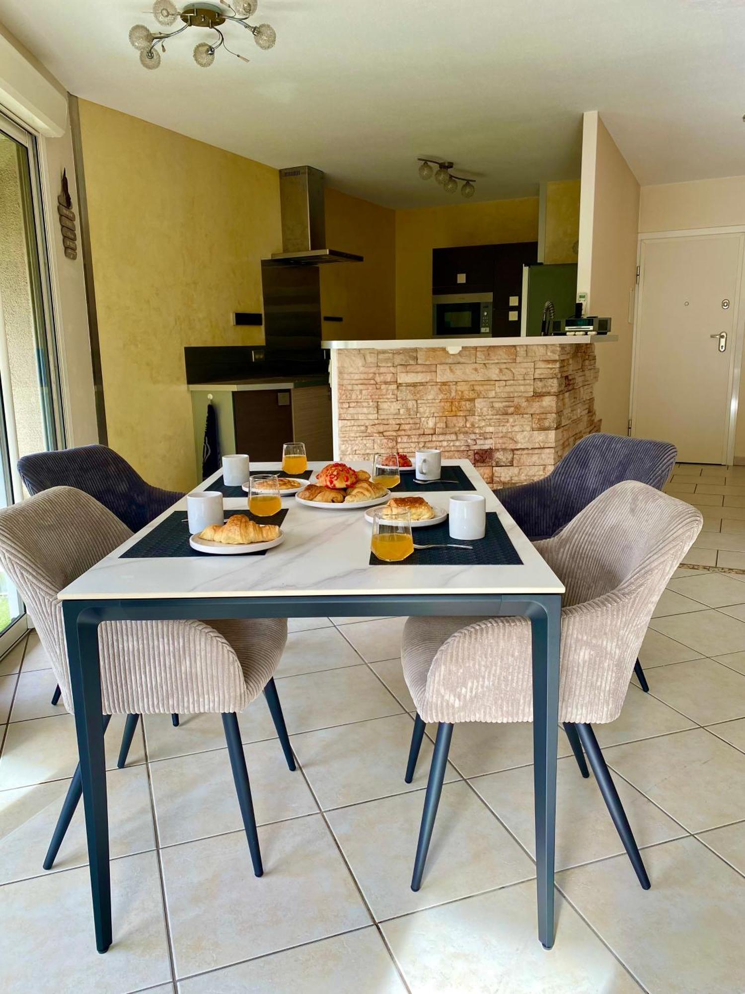 Ferienwohnung Decouvrez Le Charme Au Coeur De Gap Exterior foto